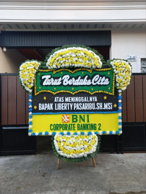 Papan Bunga Duka di Labuhan Haji Barat